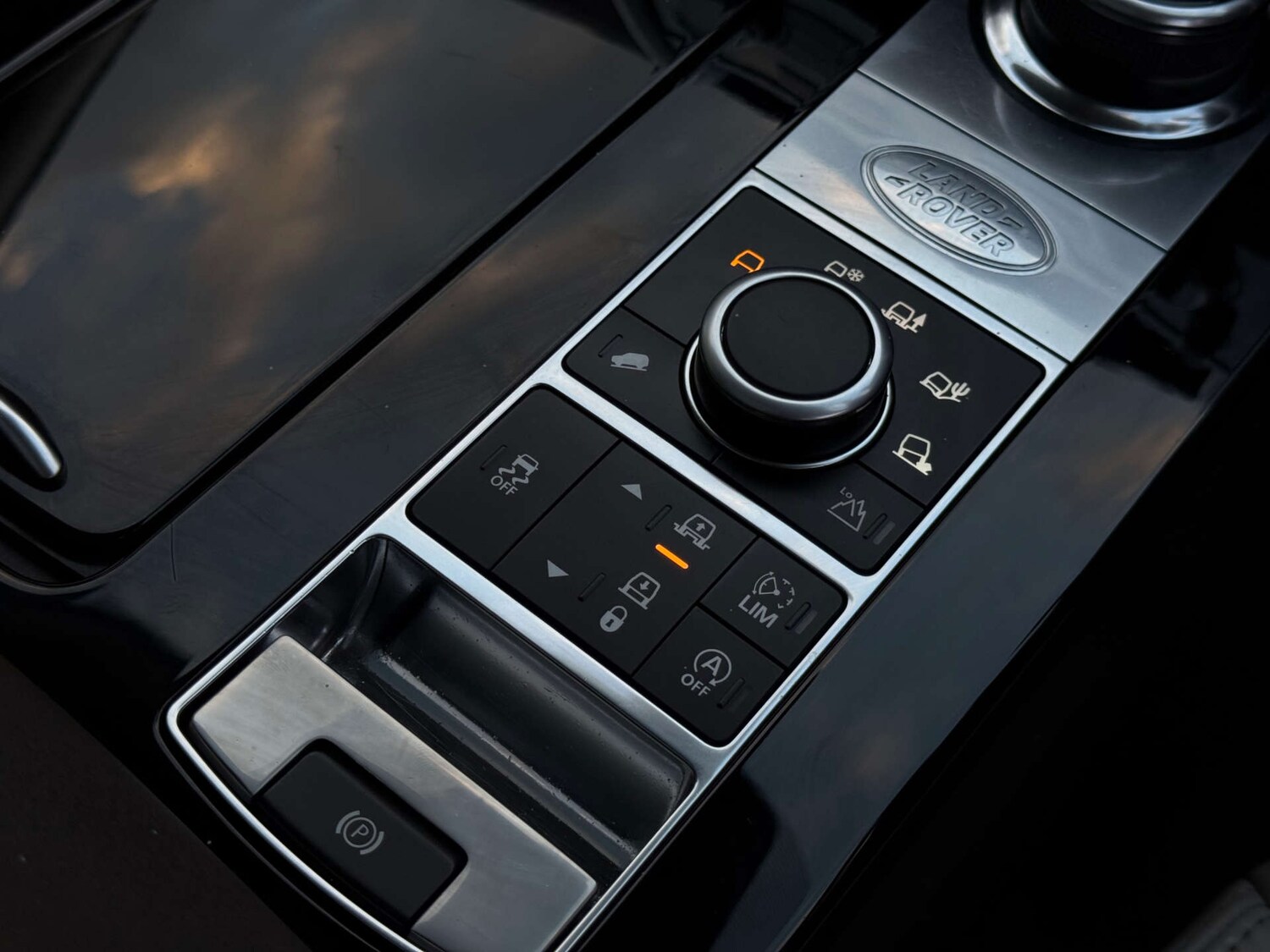 Used Land Rover Discovery 2017 for sale - 76601393: Photo 58