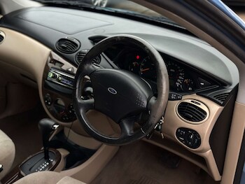 Used Ford Focus 2002 for sale - 76542299: Photo