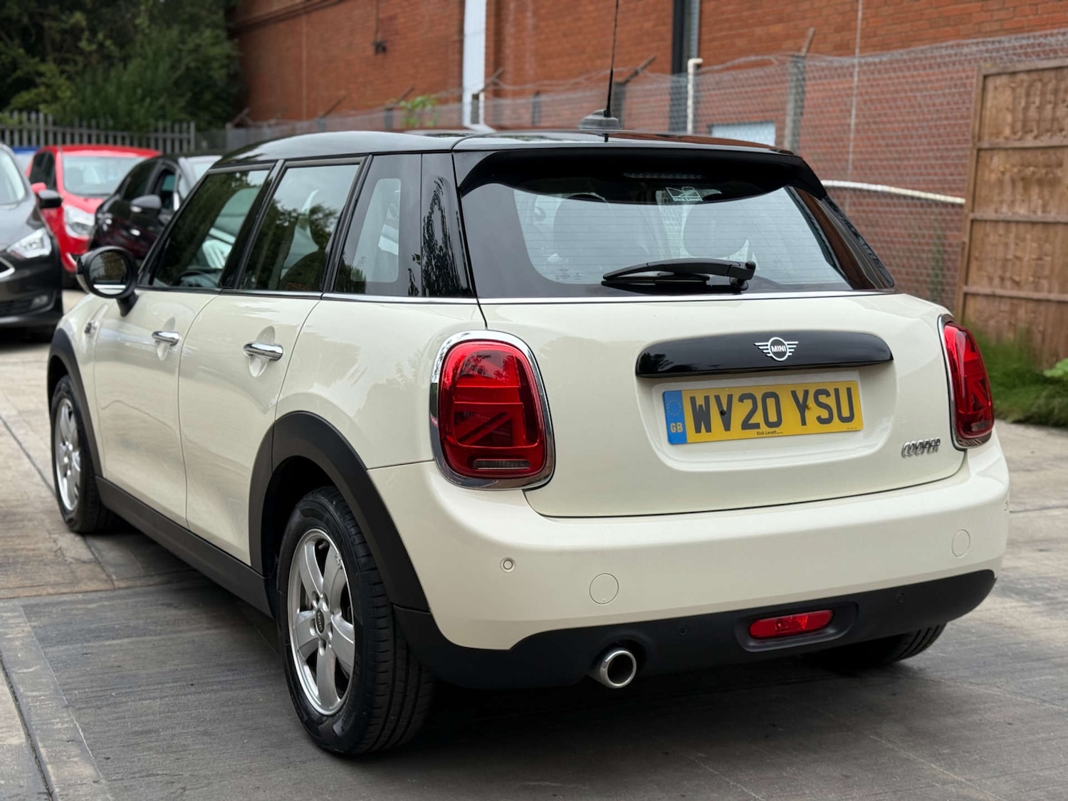 Vehicle 21