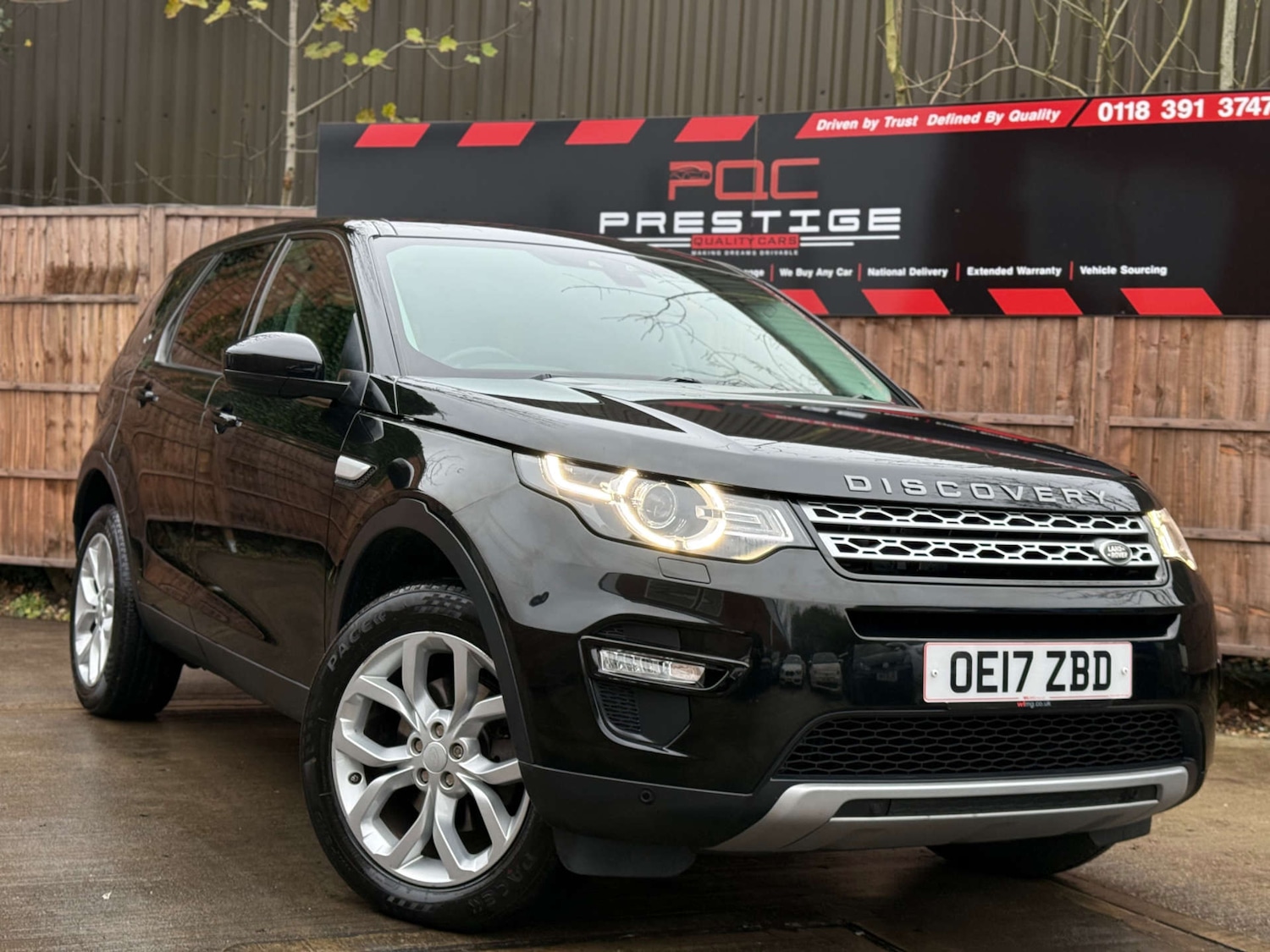 Used Land Rover Discovery Sport 2017 for sale - 76711699: Photo 1