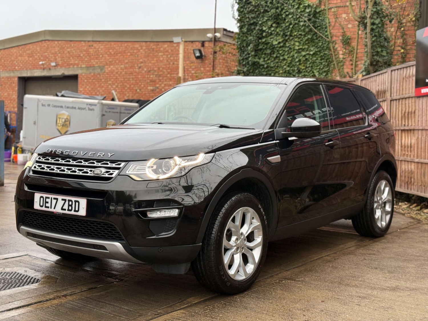 Used Land Rover Discovery Sport 2017 for sale - 76711699: Photo 13