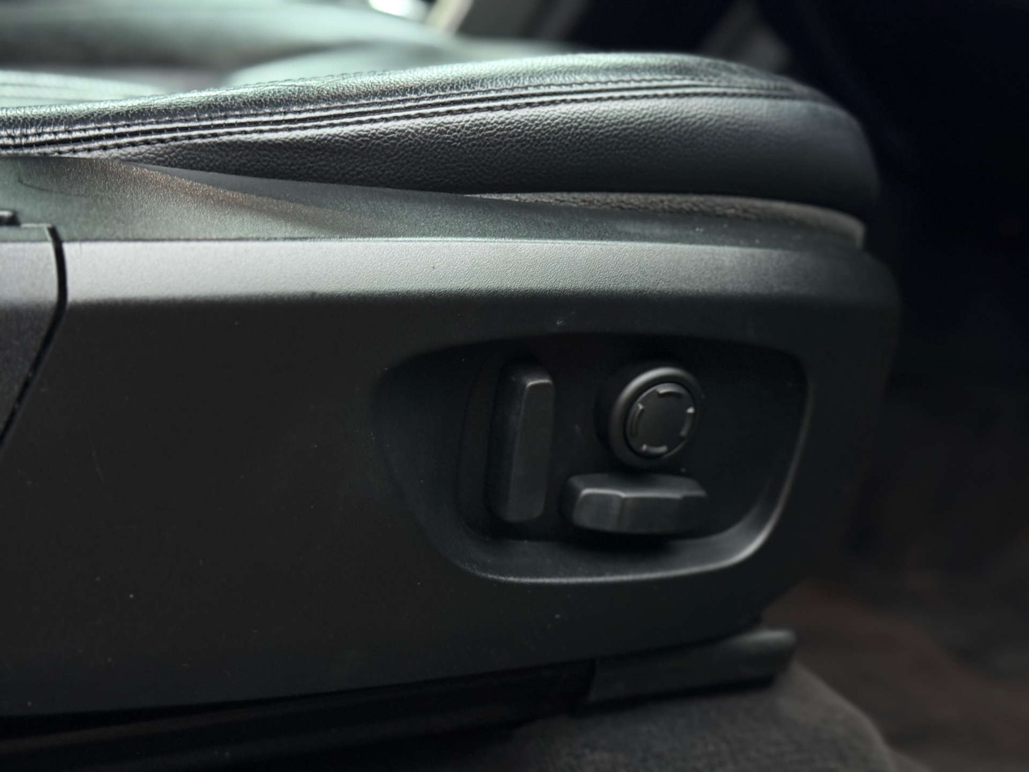 Used Land Rover Discovery Sport 2017 for sale - 76711699: Photo 44