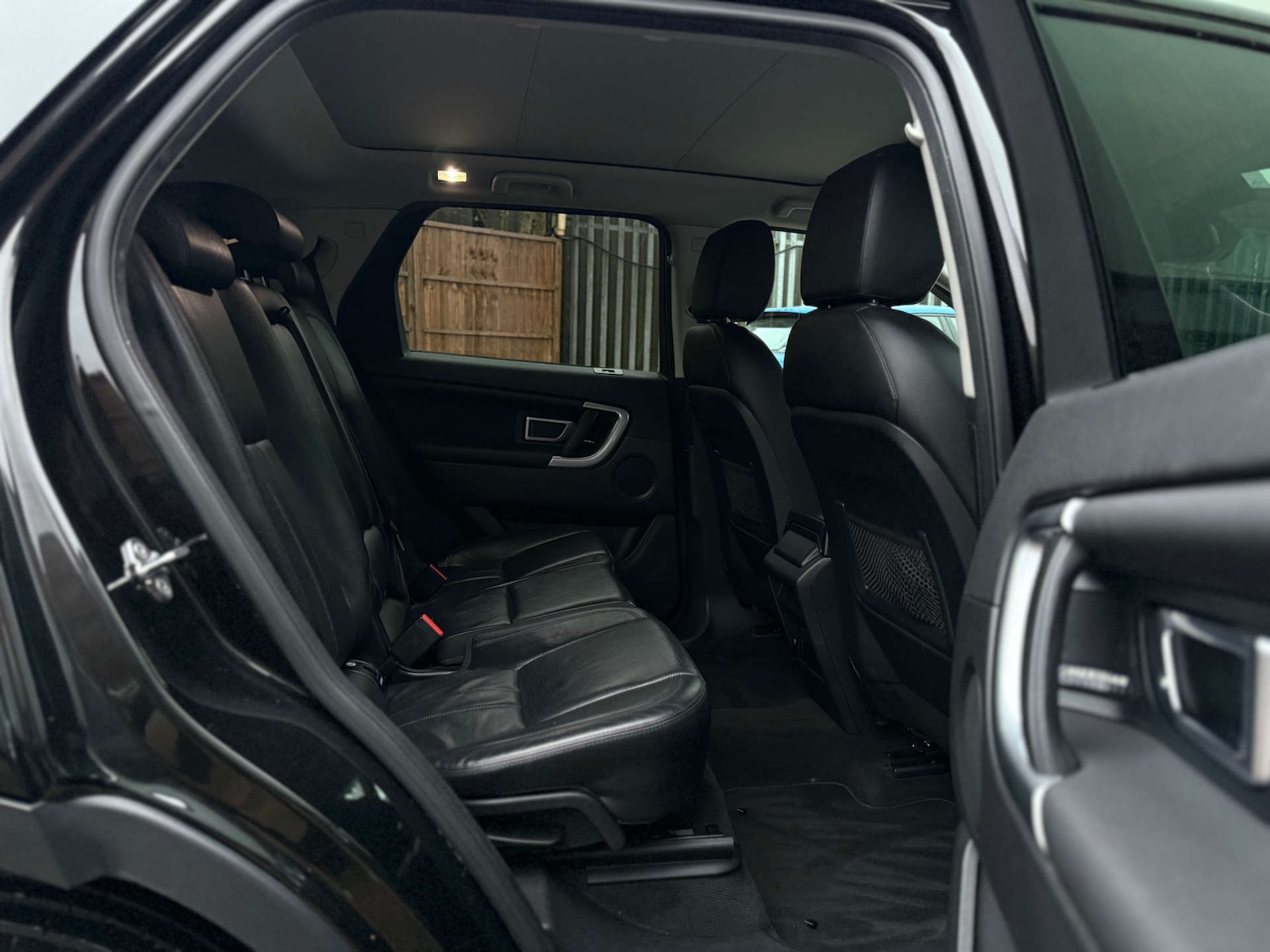 Used Land Rover Discovery Sport 2017 for sale - 76711699: Photo 45