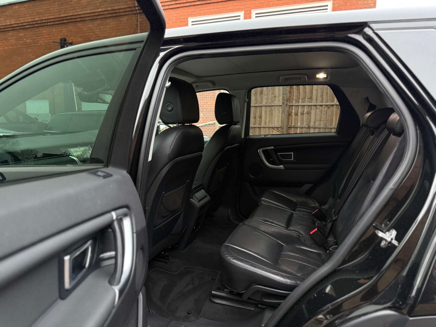 Used Land Rover Discovery Sport 2017 for sale - 76711699: Photo 57