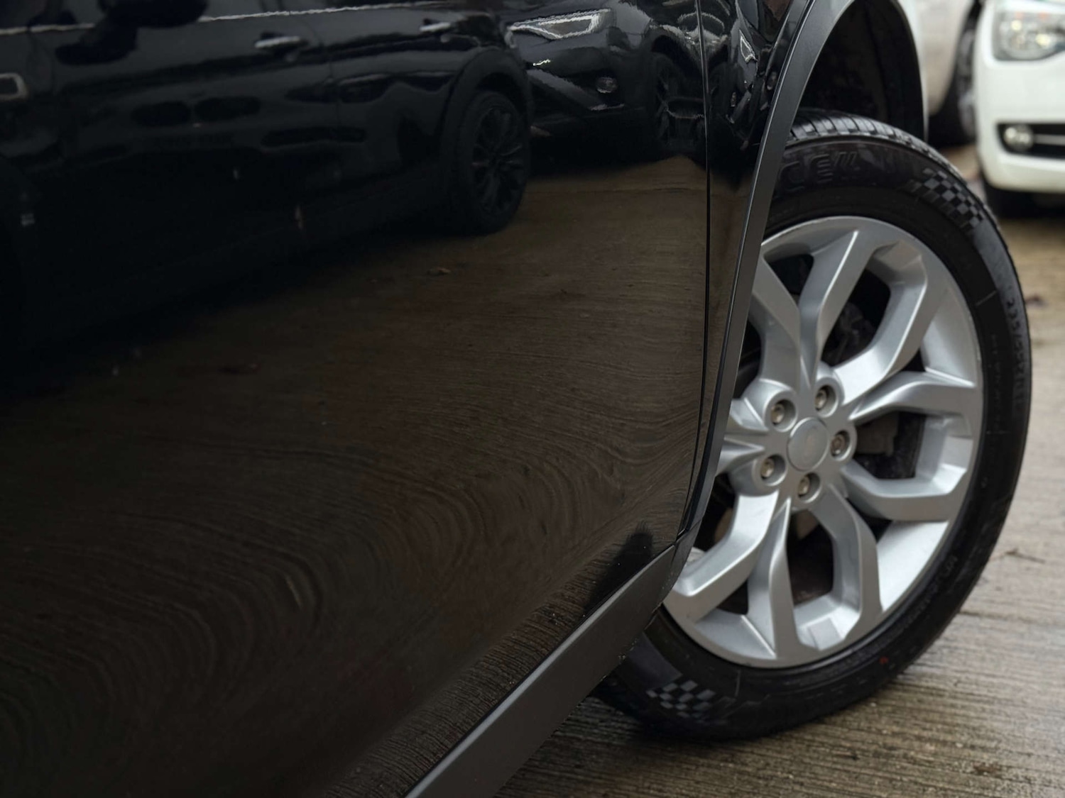 Used Land Rover Discovery Sport 2017 for sale - 76711699: Photo 66