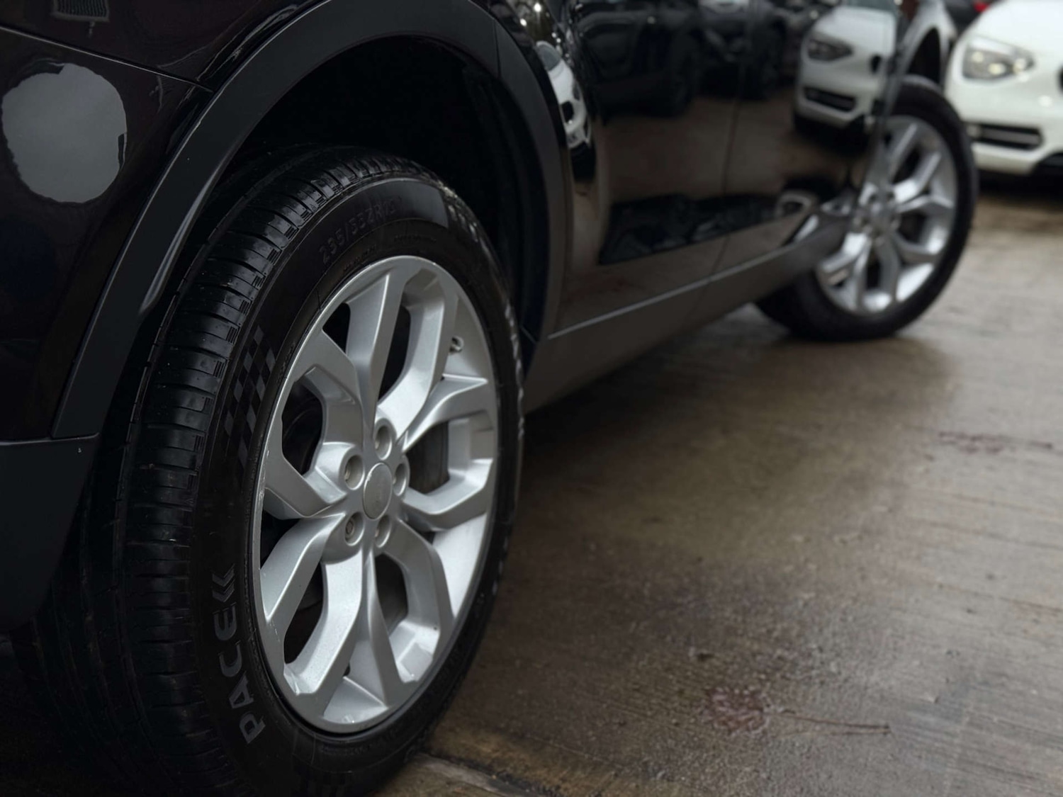 Used Land Rover Discovery Sport 2017 for sale - 76711699: Photo 67