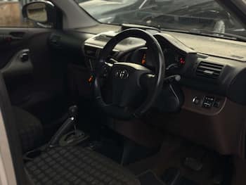 Used Toyota IQ 2010 for sale - 79641838: Photo