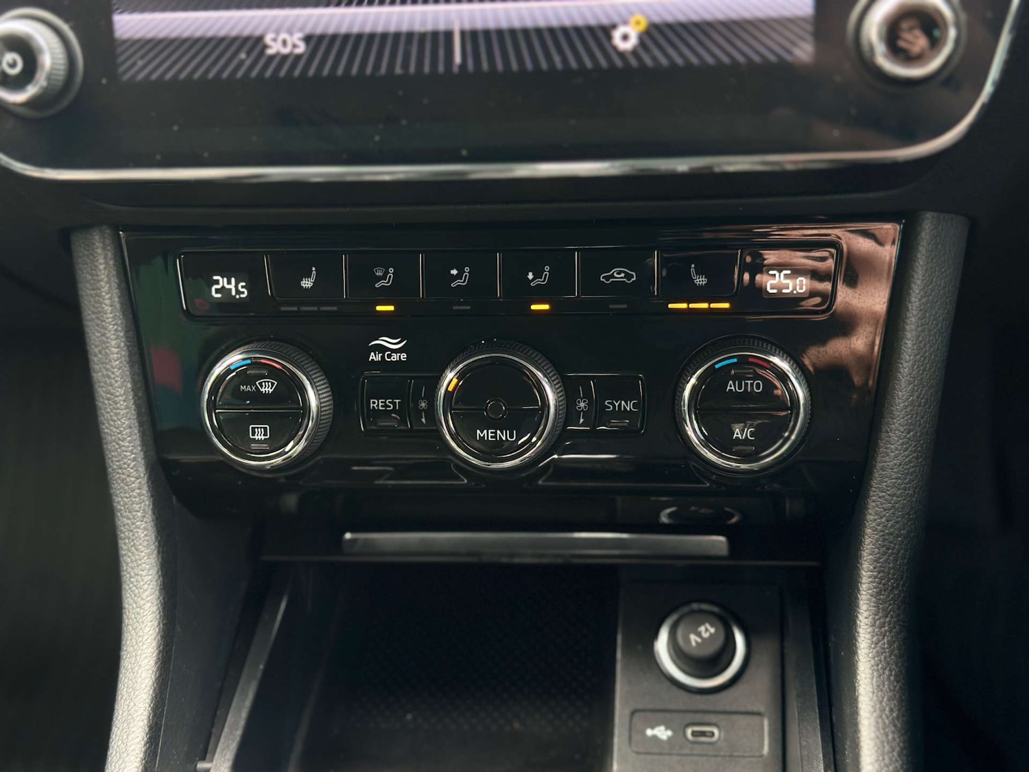 Used Skoda Superb 2023 for sale - 77888834: Photo 27