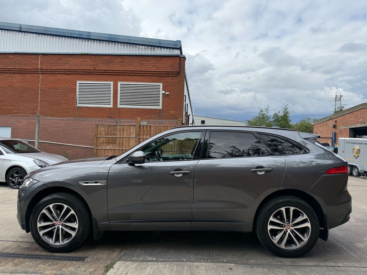 Used Jaguar F-Pace 2018 for sale - 77033678: Photo 19