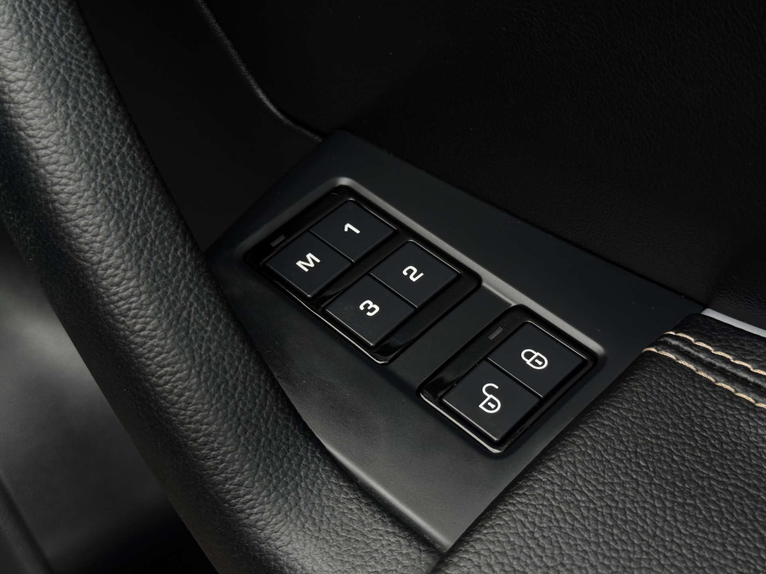 Used Jaguar F-Pace 2018 for sale - 77033678: Photo 28