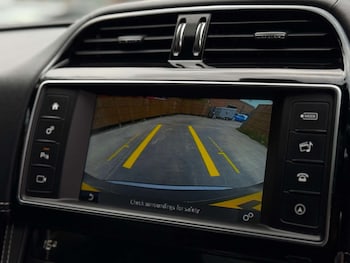 Used Jaguar F-Pace 2018 for sale - 77033678: Photo