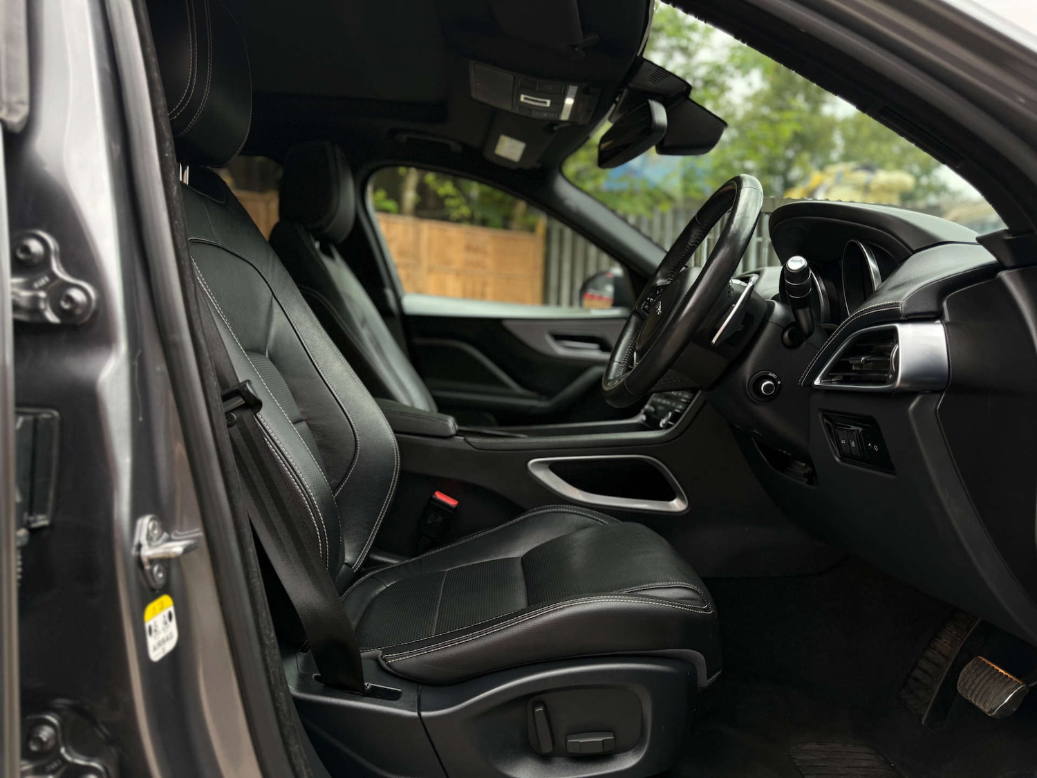 Used Jaguar F-Pace 2018 for sale - 77033678: Photo 51