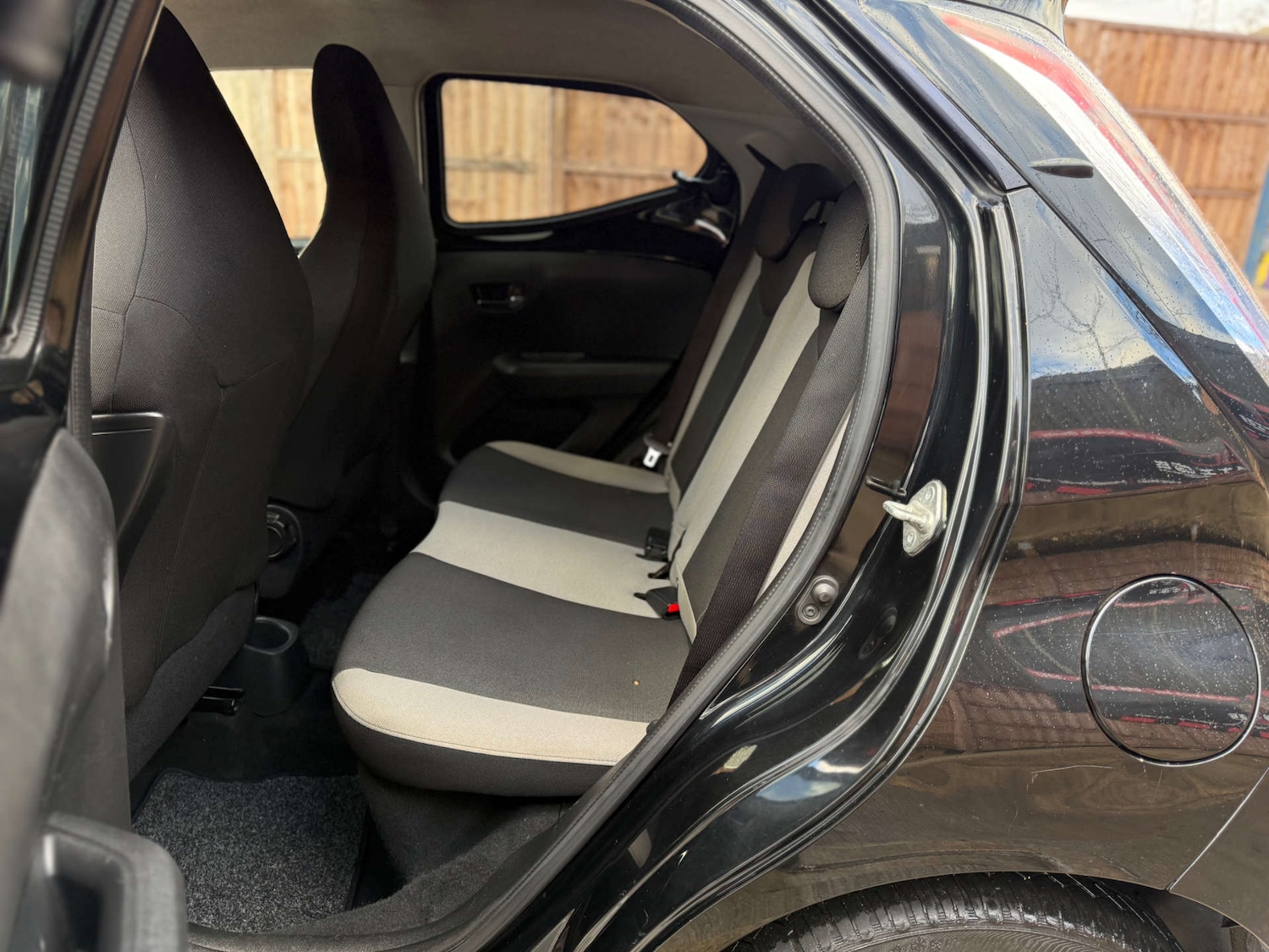 Used Toyota AYGO 2018 for sale - 76611732: Photo 33