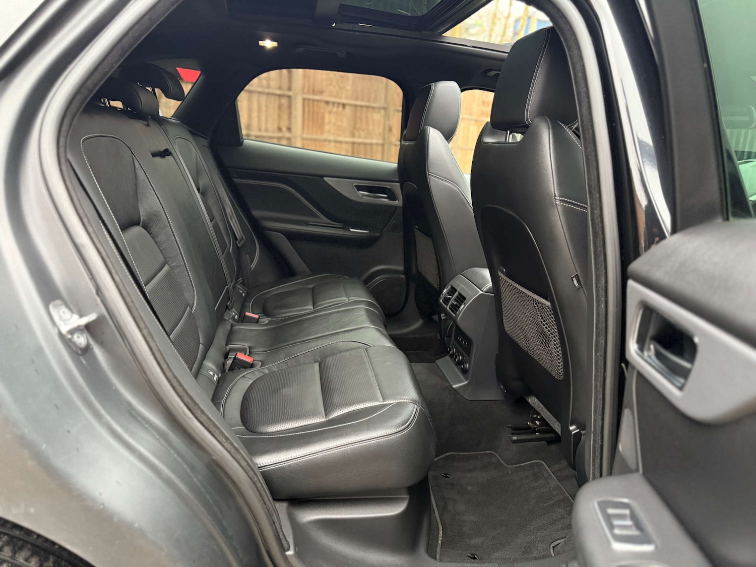 Used Jaguar F-Pace 2018 for sale - 77818832: Photo 41