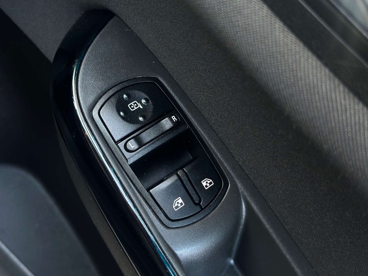 Used Vauxhall Corsa 2016 for sale - 77833234: Photo 16