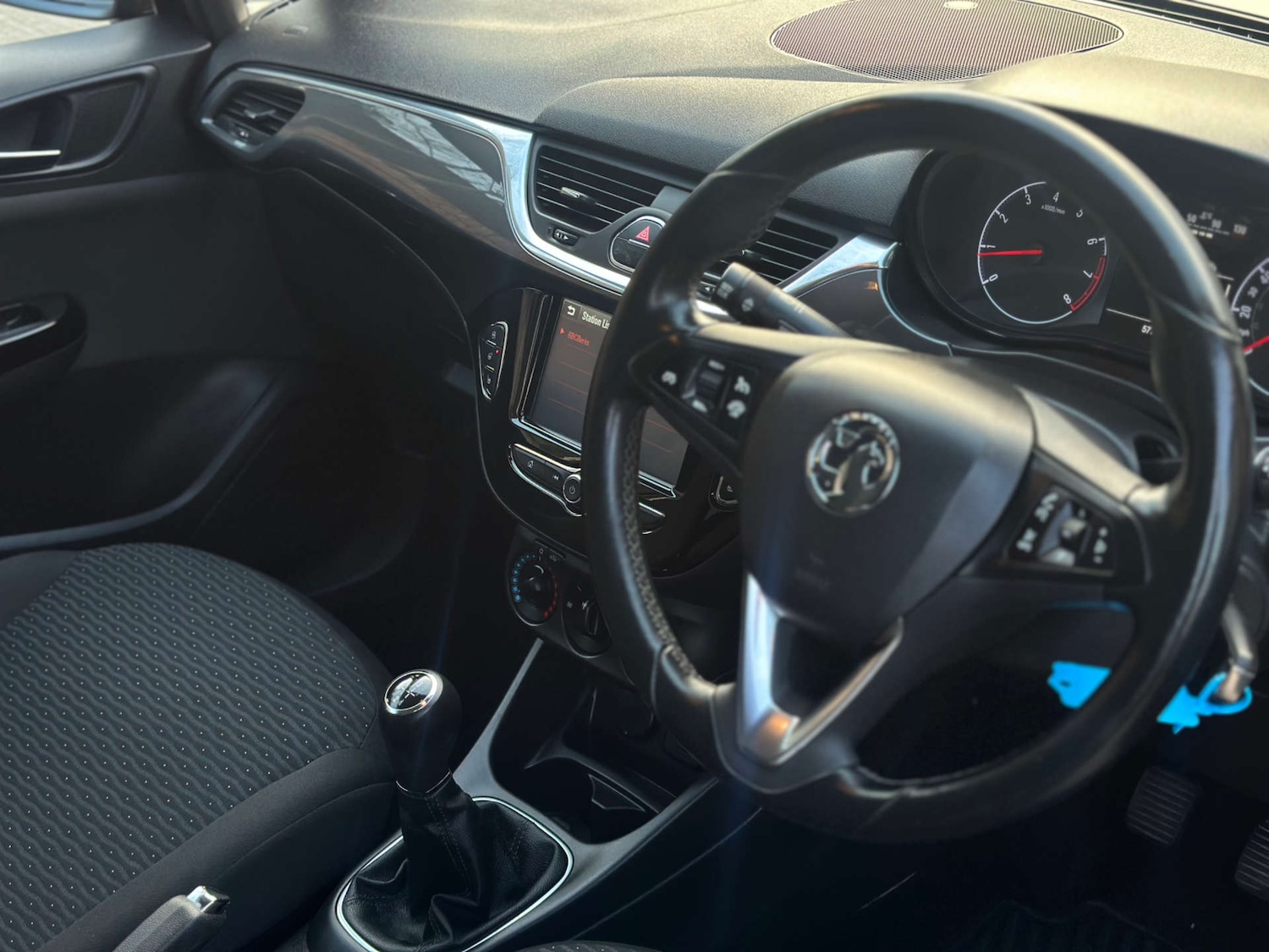 Used Vauxhall Corsa 2016 for sale - 77833234: Photo 3