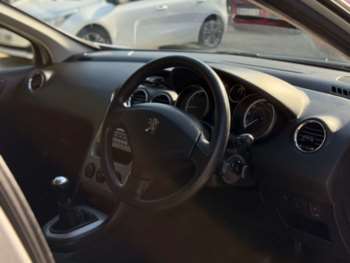 Used Peugeot 308 2010 for sale - 75028154: Photo