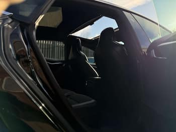 Used Tesla Model S 2017 for sale - 79724024: Photo