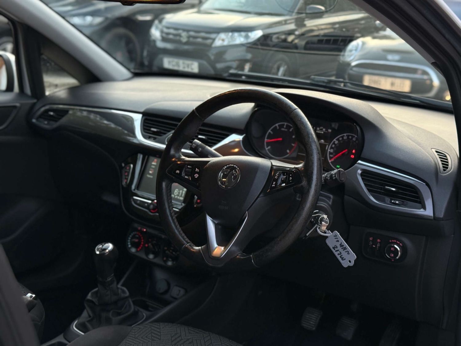 Used Vauxhall Corsa 2018 for sale - 76601676: Photo 2