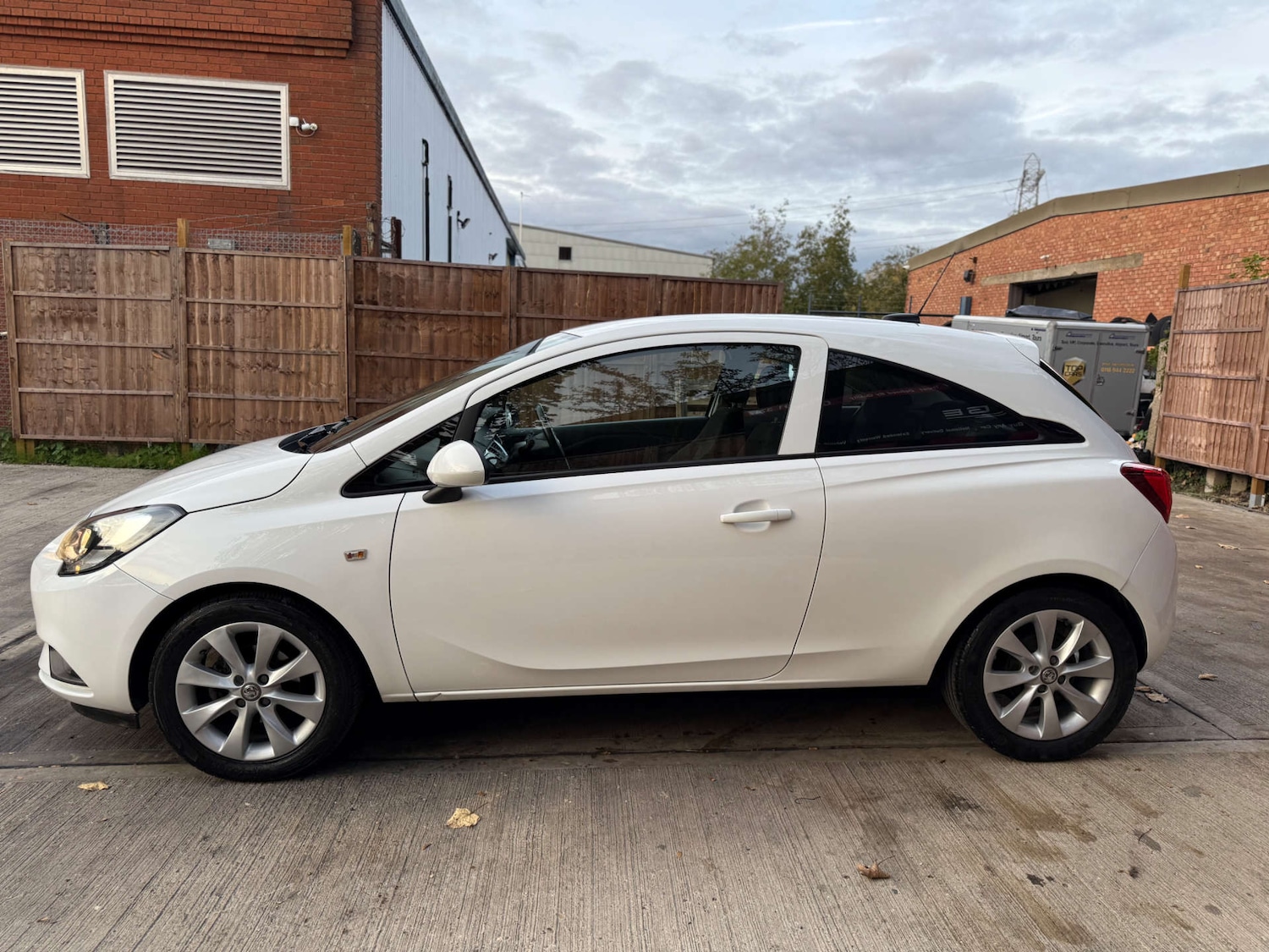 Used Vauxhall Corsa 2018 for sale - 76601676: Photo 9
