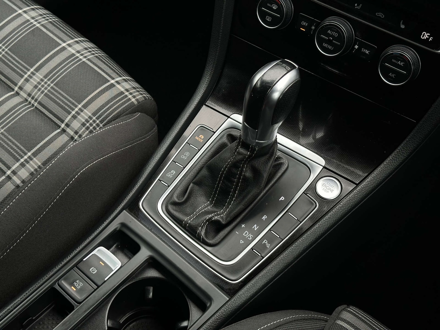 Used Volkswagen Golf 2016 for sale - 76544307: Photo 29