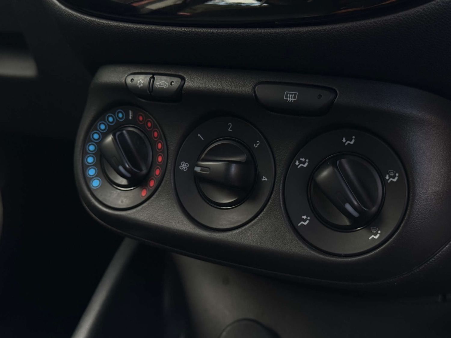 Used Vauxhall Corsa 2017 for sale - 76601470: Photo 33