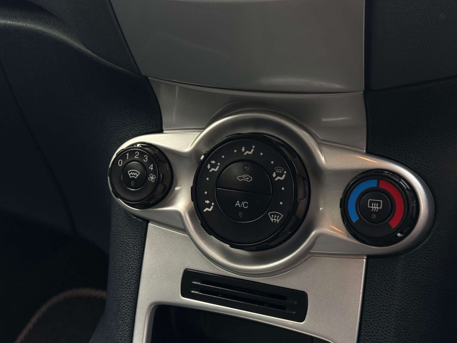 Used Ford Fiesta 2009 for sale - 76115785: Photo 29