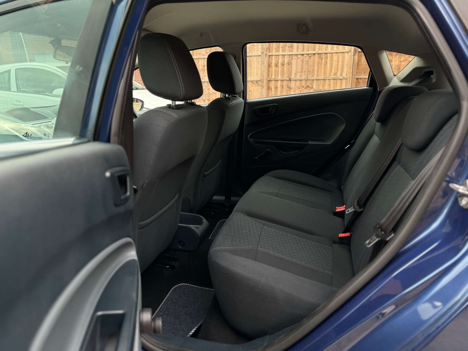 Used Ford Fiesta 2009 for sale - 76115785: Photo 37