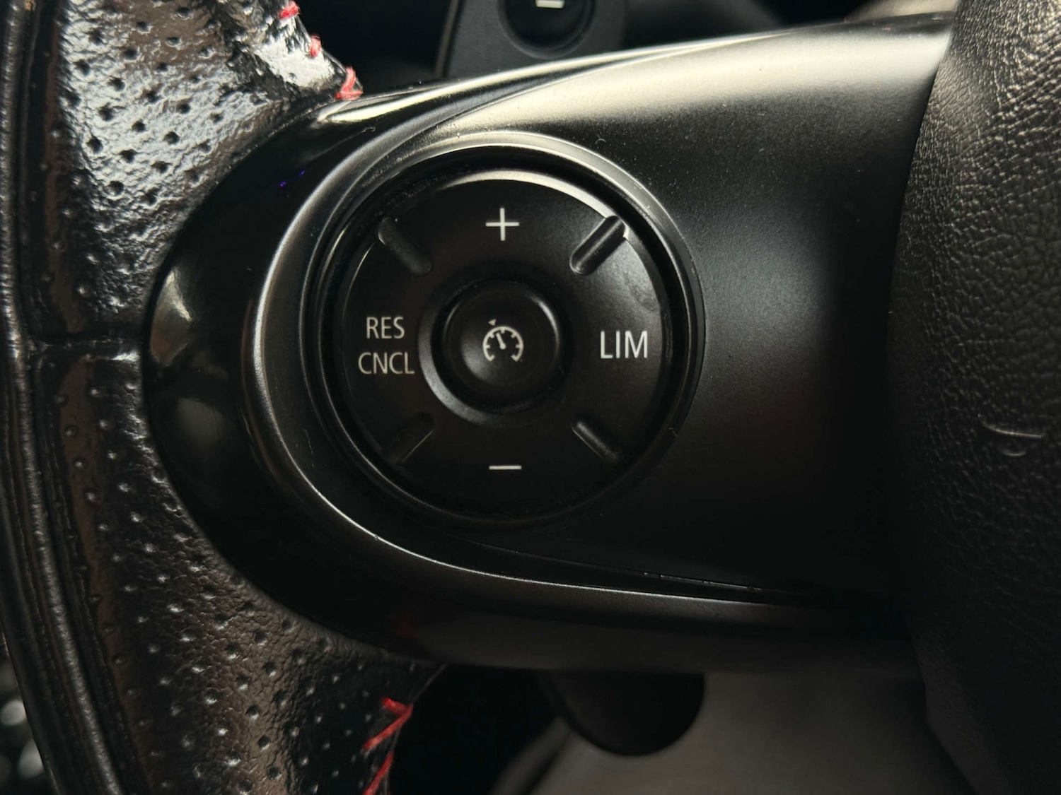 Used MINI Hatch 2018 for sale - 77127346: Photo 27