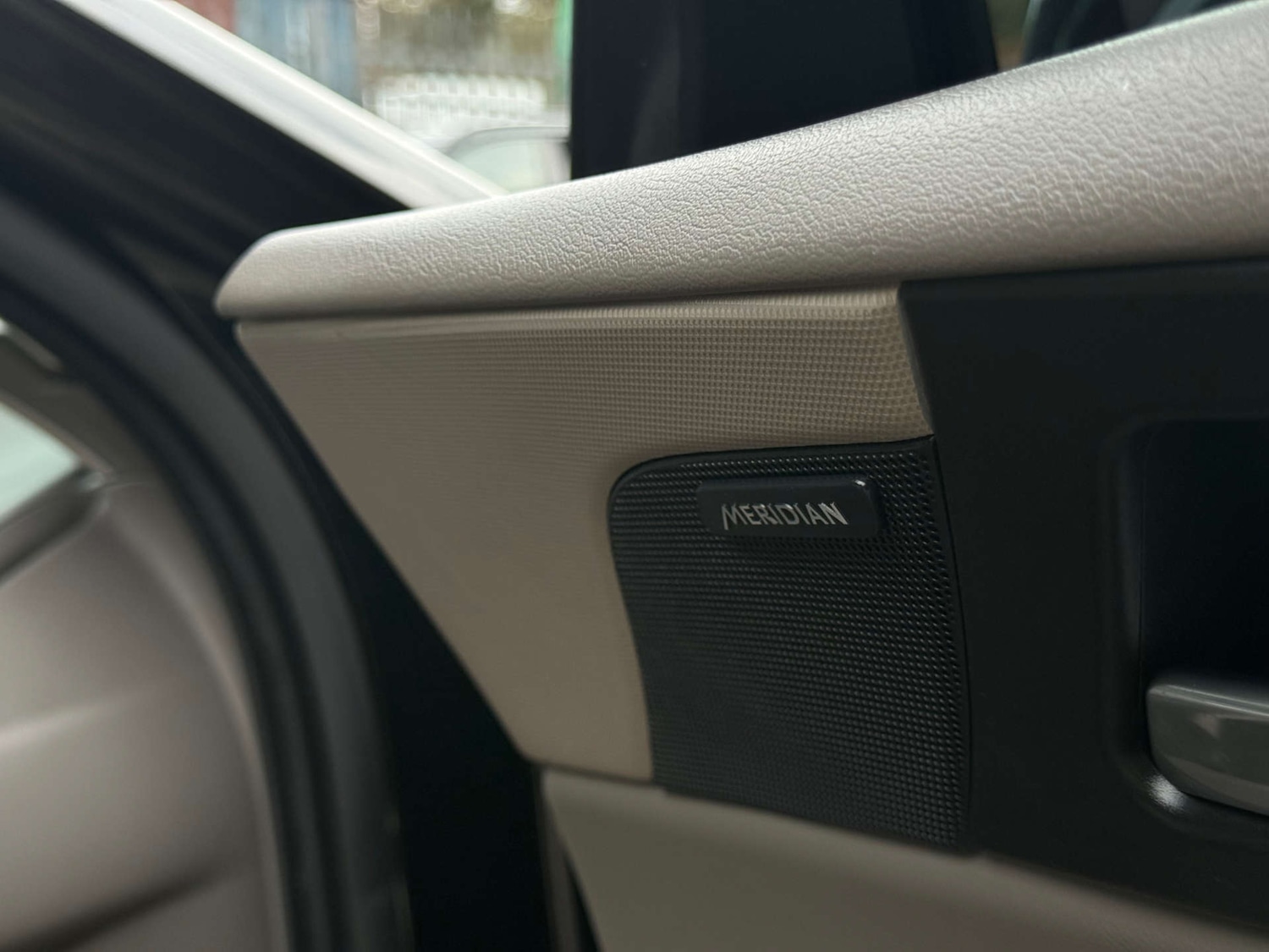 Used Jaguar XE 2015 for sale - 75933687: Photo 23