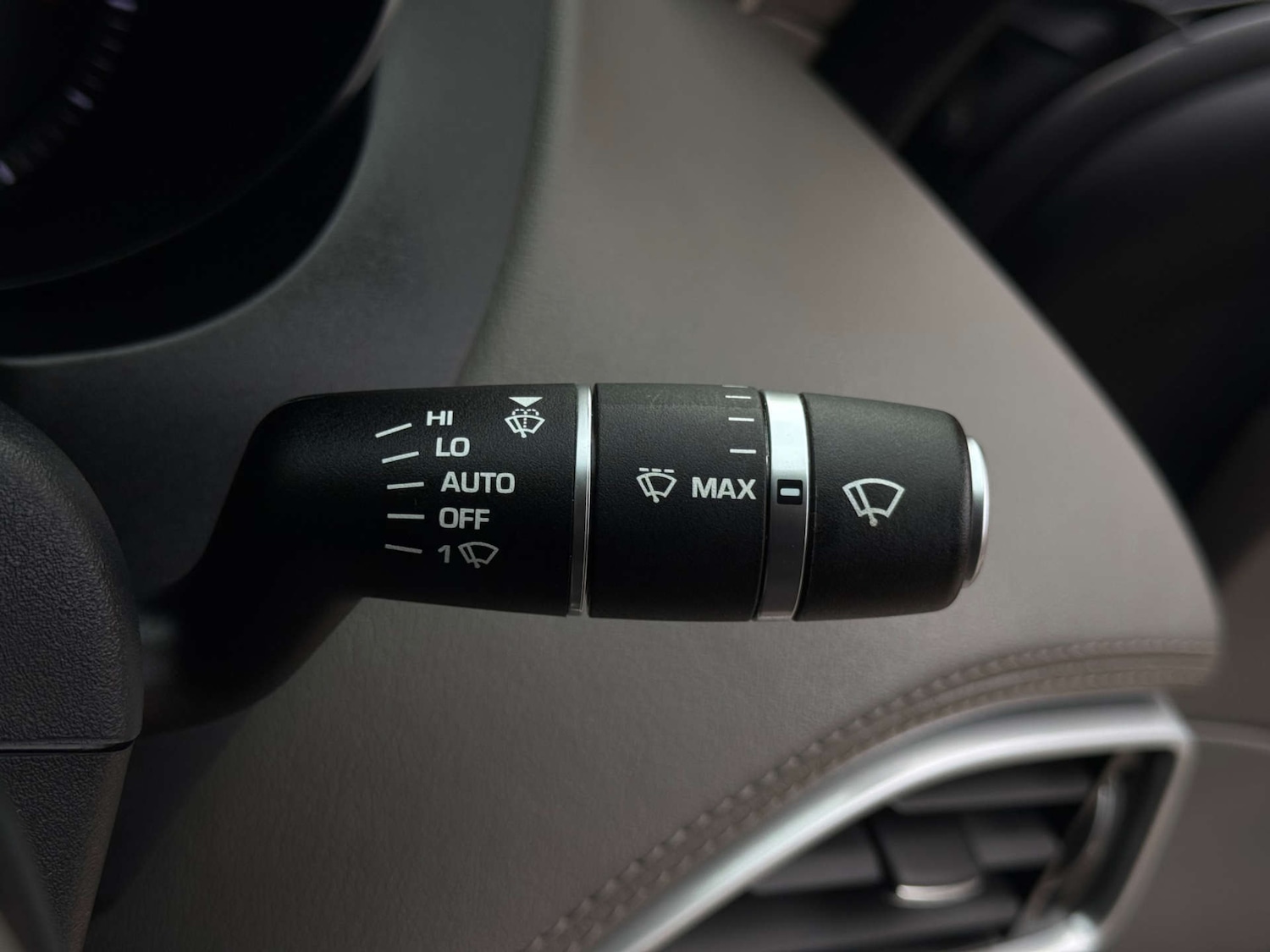 Used Jaguar XE 2015 for sale - 75933687: Photo 28