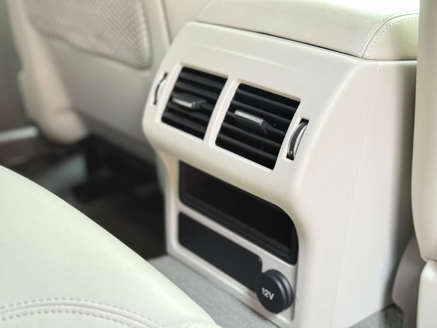 Used Jaguar XE 2015 for sale - 75933687: Photo 48