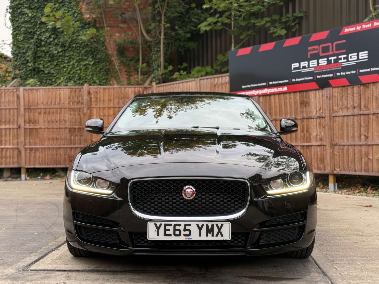 Used Jaguar XE 2015 for sale - 75933687: Photo 8