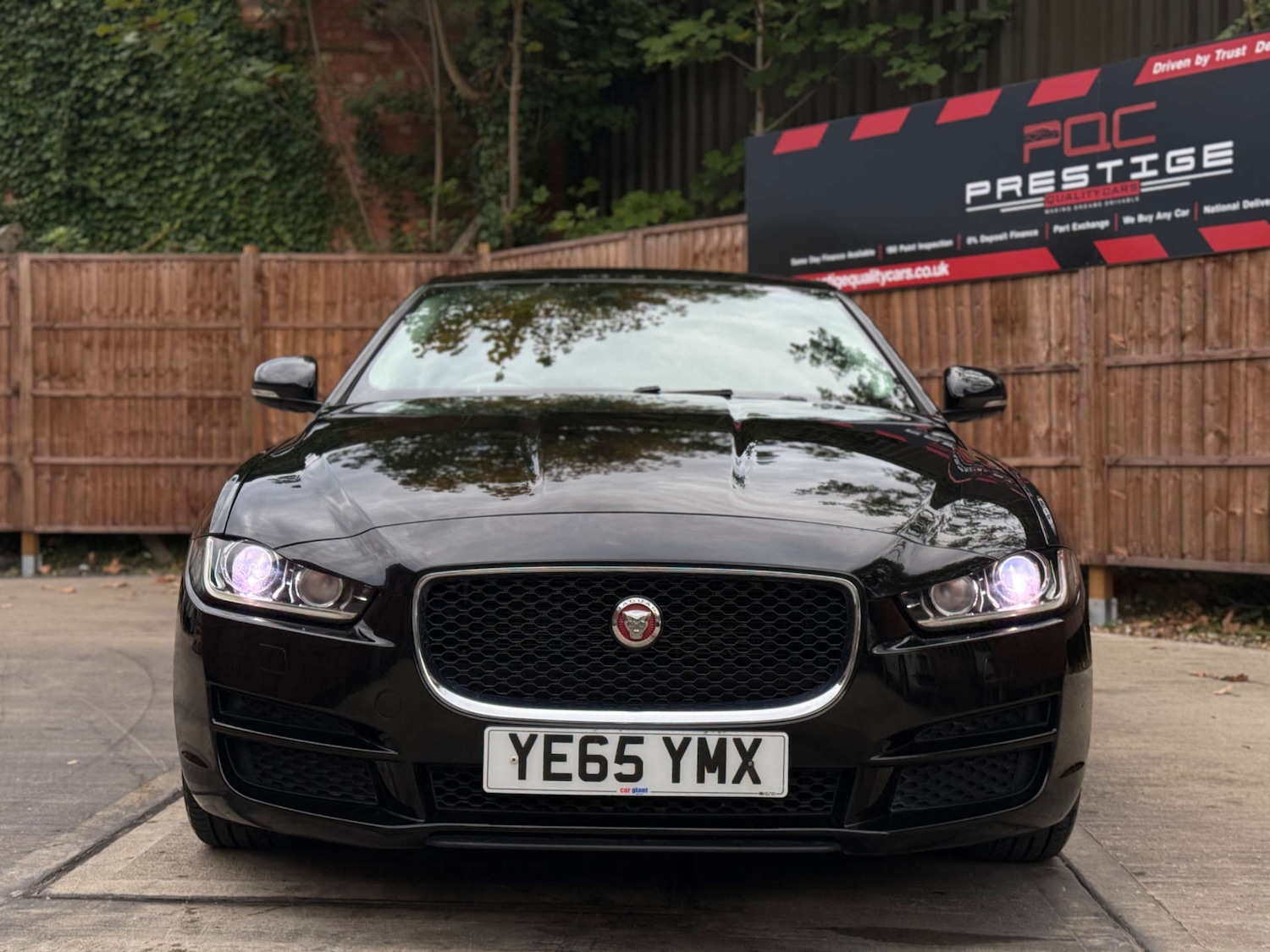 Used Jaguar XE 2015 for sale - 75933687: Photo 9