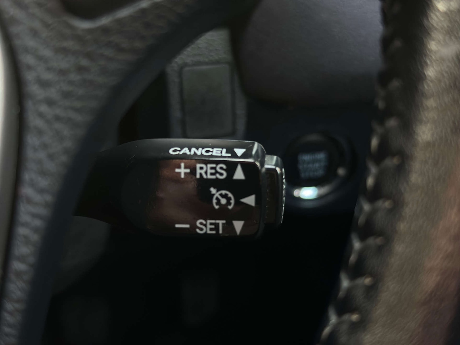 Used Toyota RAV4 2016 for sale - 76437880: Photo 23