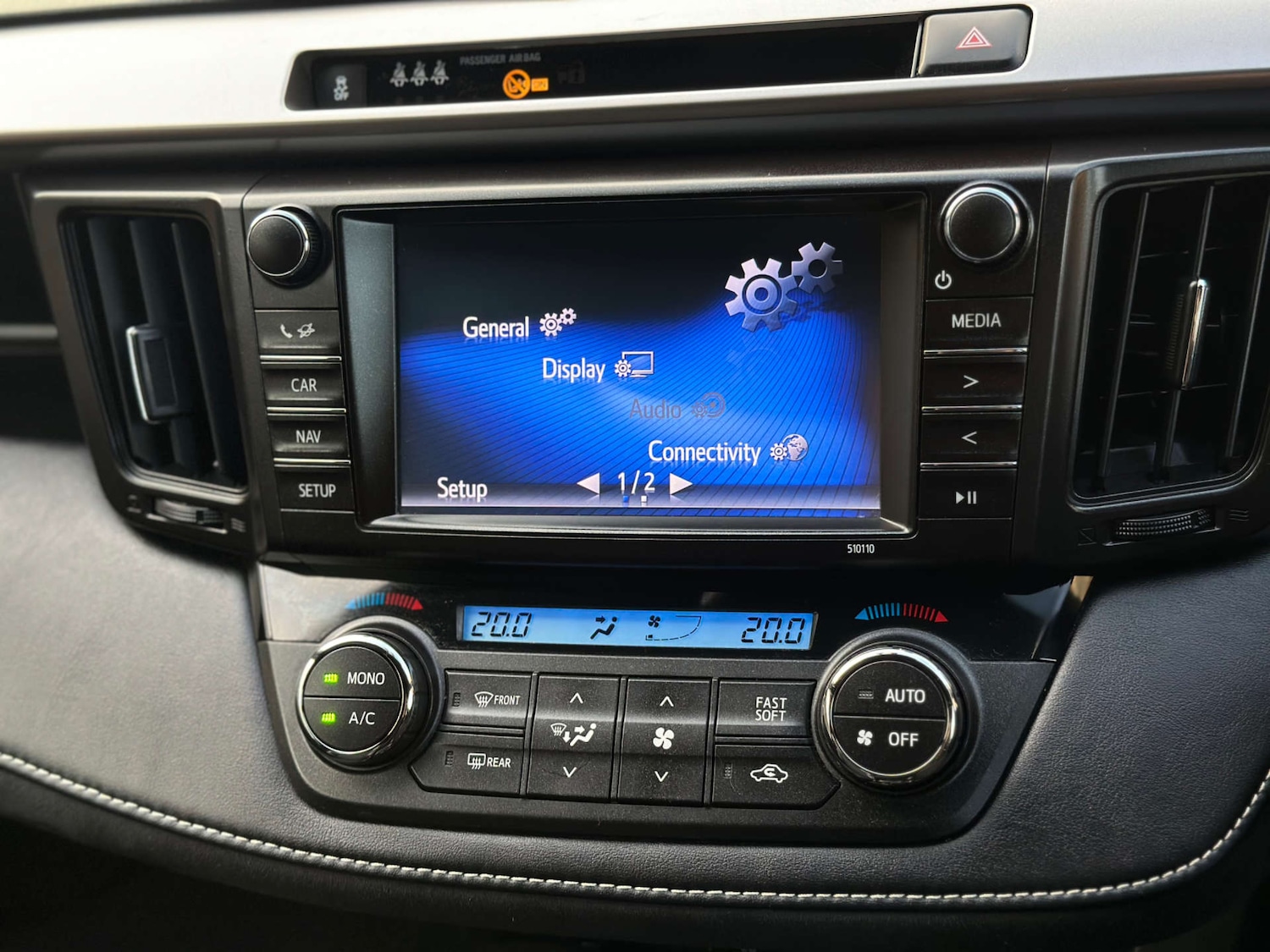 Used Toyota RAV4 2016 for sale - 76437880: Photo 24