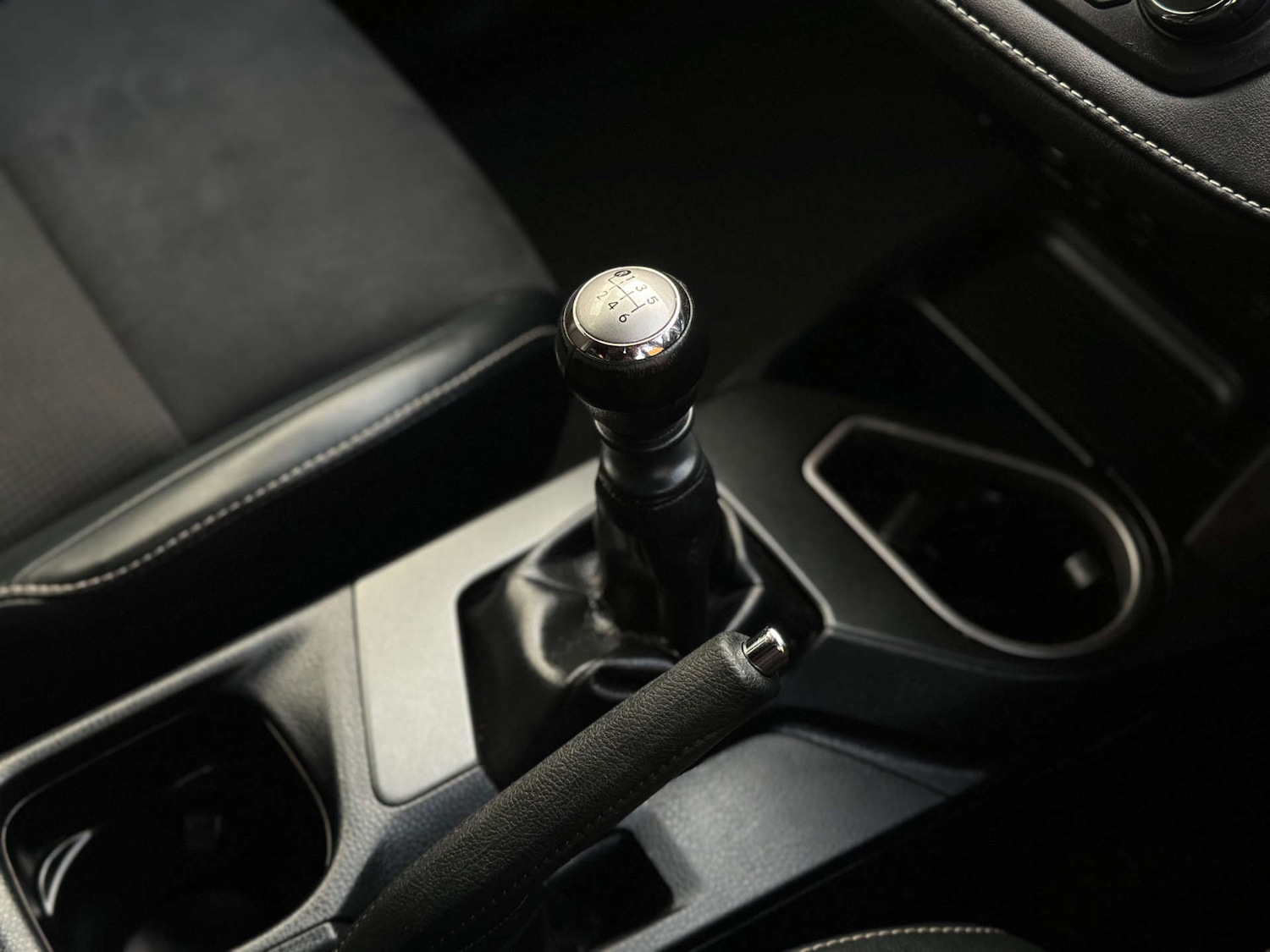 Used Toyota RAV4 2016 for sale - 76437880: Photo 27