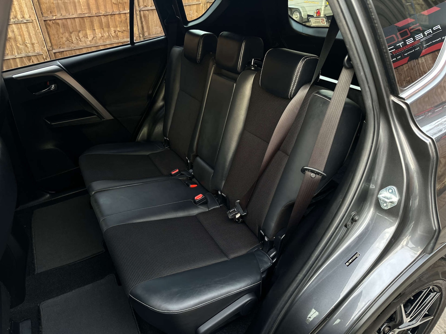 Used Toyota RAV4 2016 for sale - 76437880: Photo 35