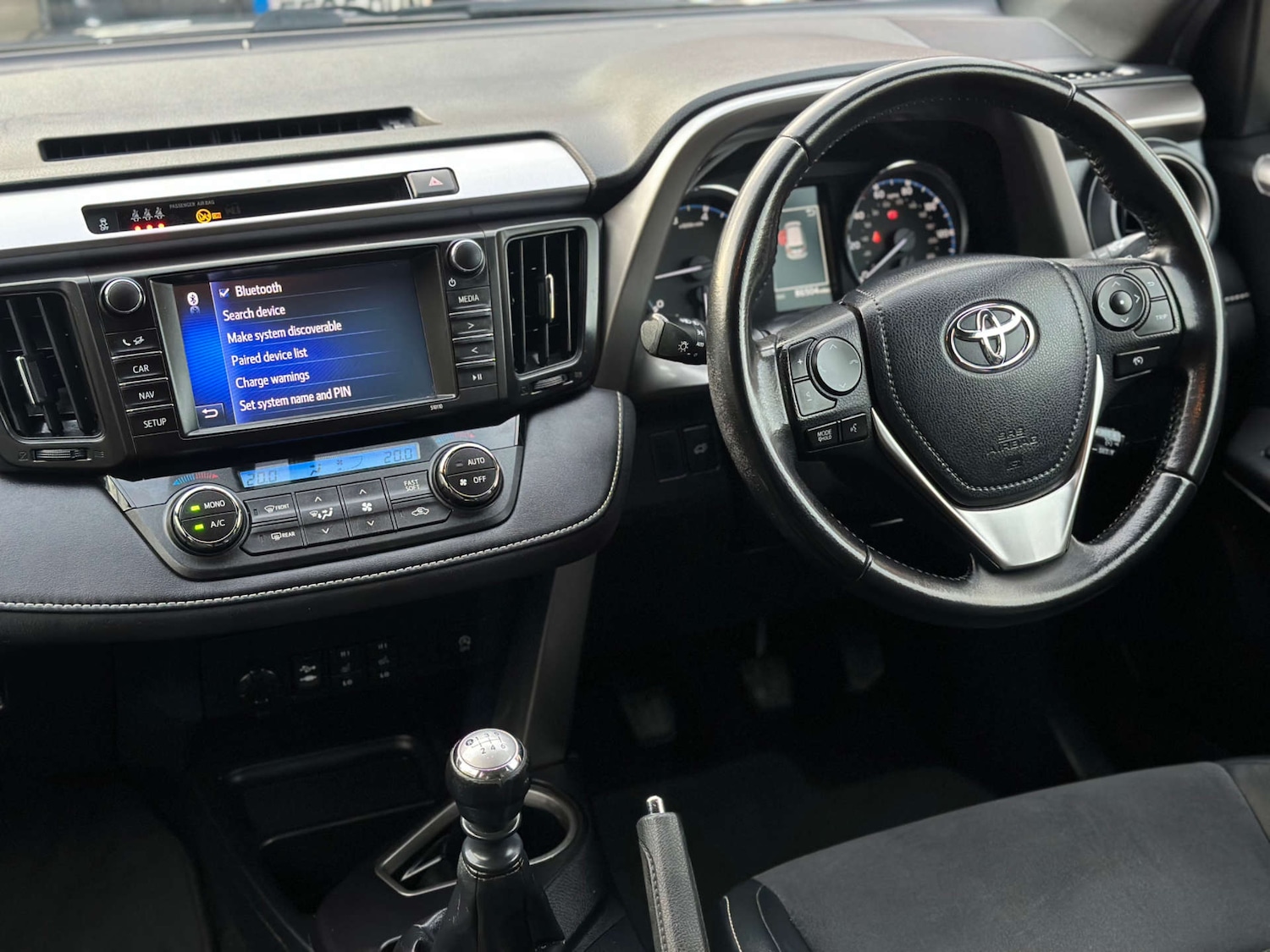 Used Toyota RAV4 2016 for sale - 76437880: Photo 38