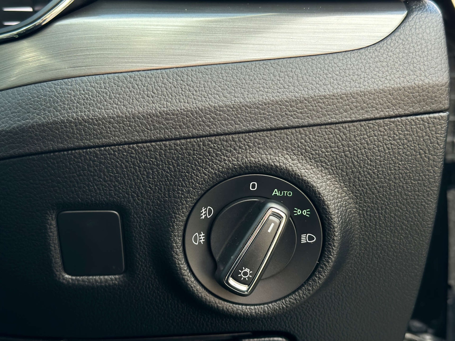 Used Skoda Superb 2022 for sale - 77845668: Photo 19