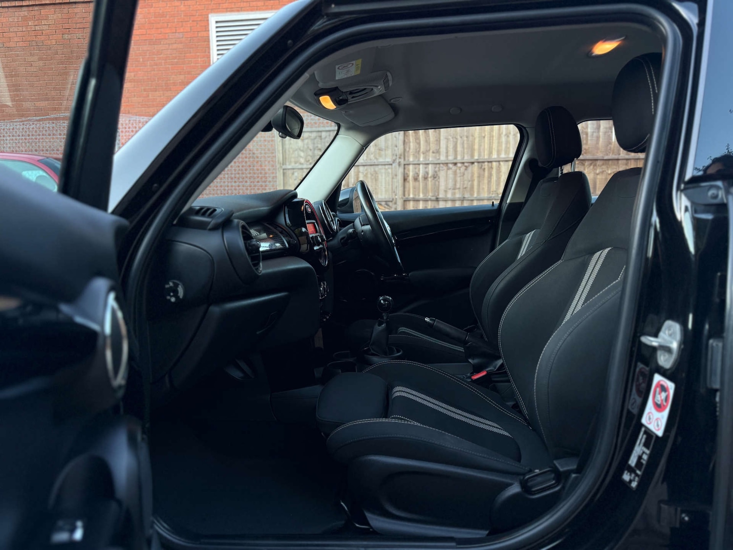 Used MINI Hatch 2017 for sale - 76601776: Photo 41