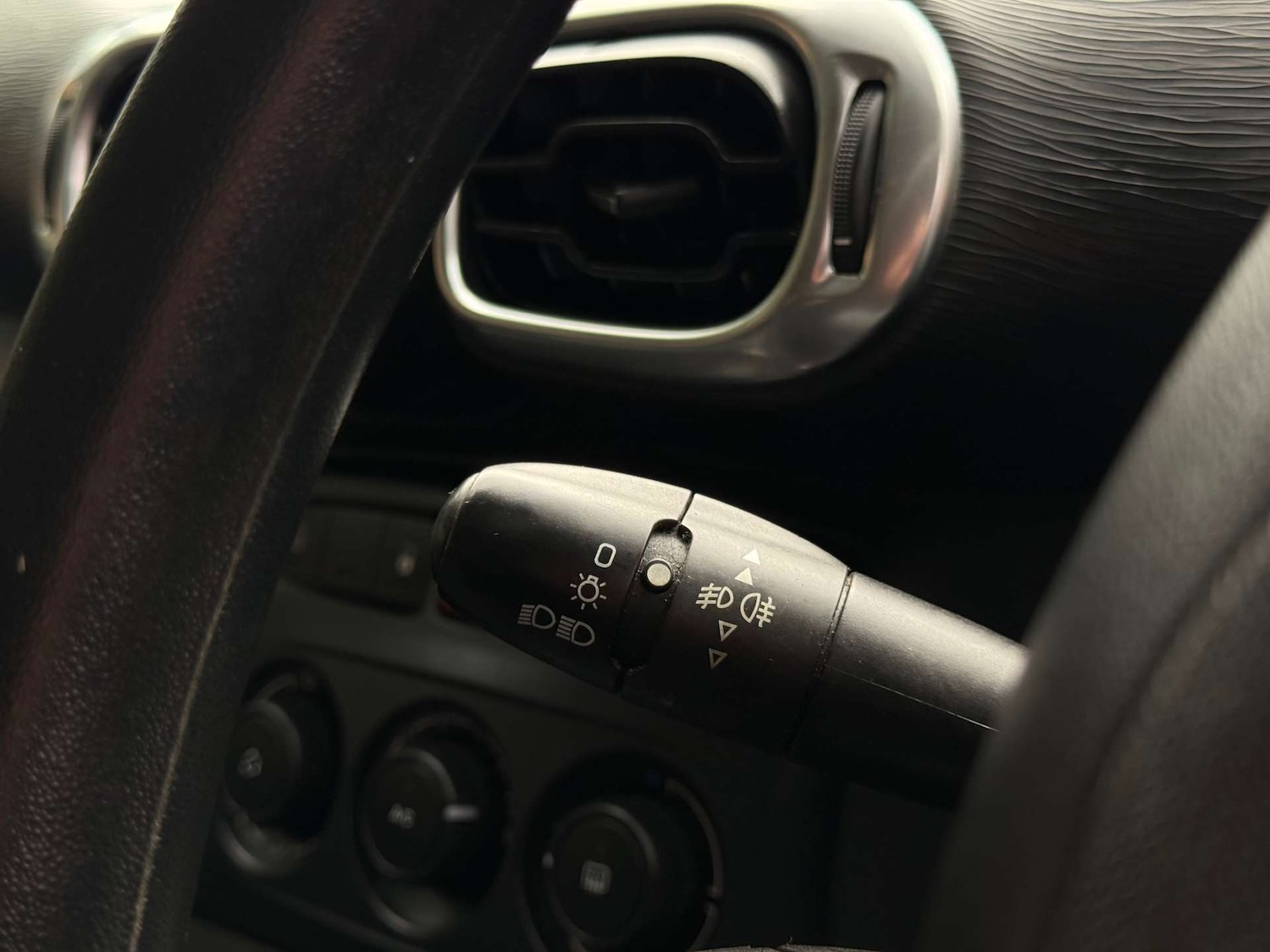 Used Citroen C3 Picasso 2015 for sale - 76139829: Photo 31