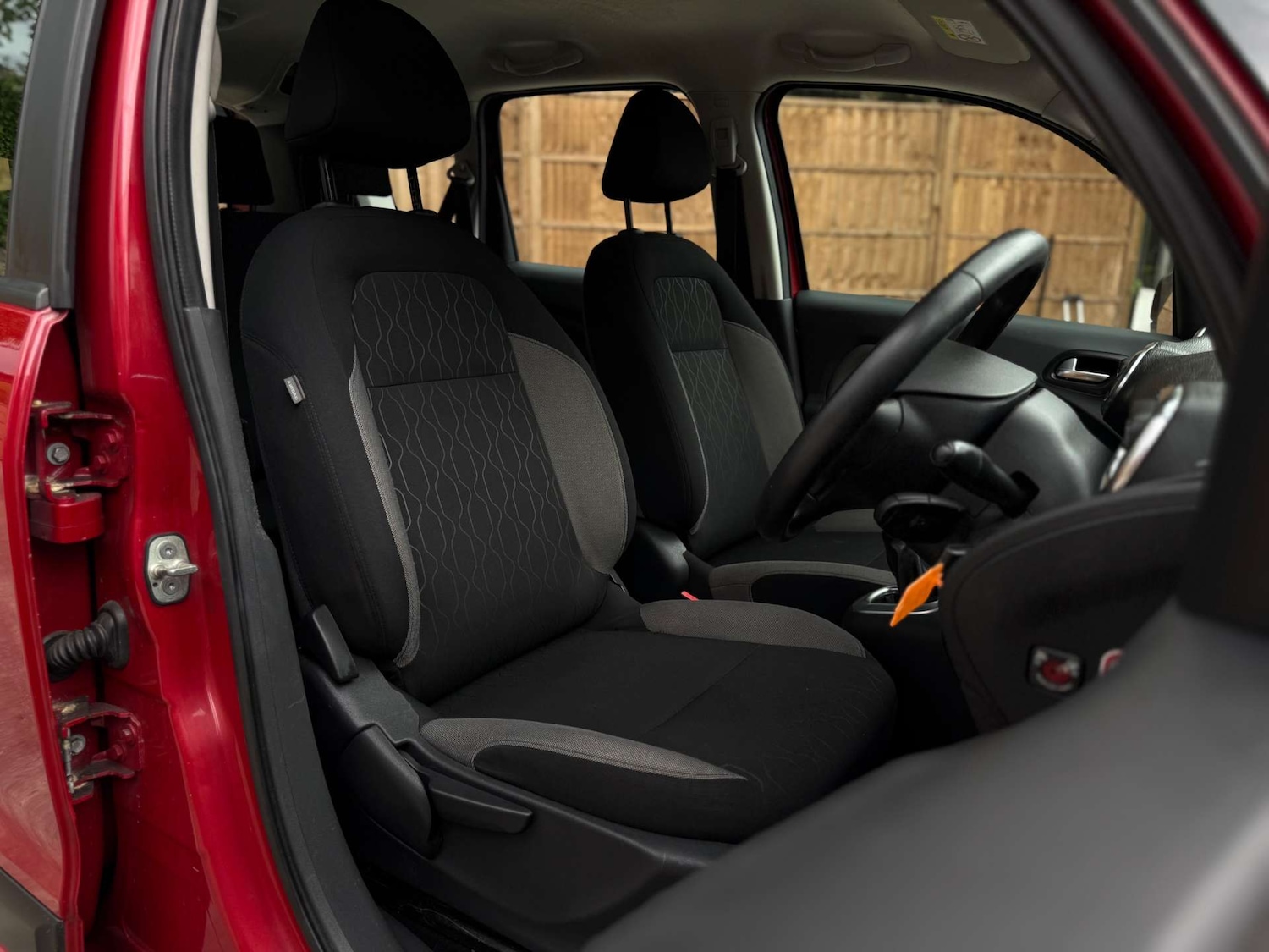 Used Citroen C3 Picasso 2015 for sale - 76139829: Photo 36