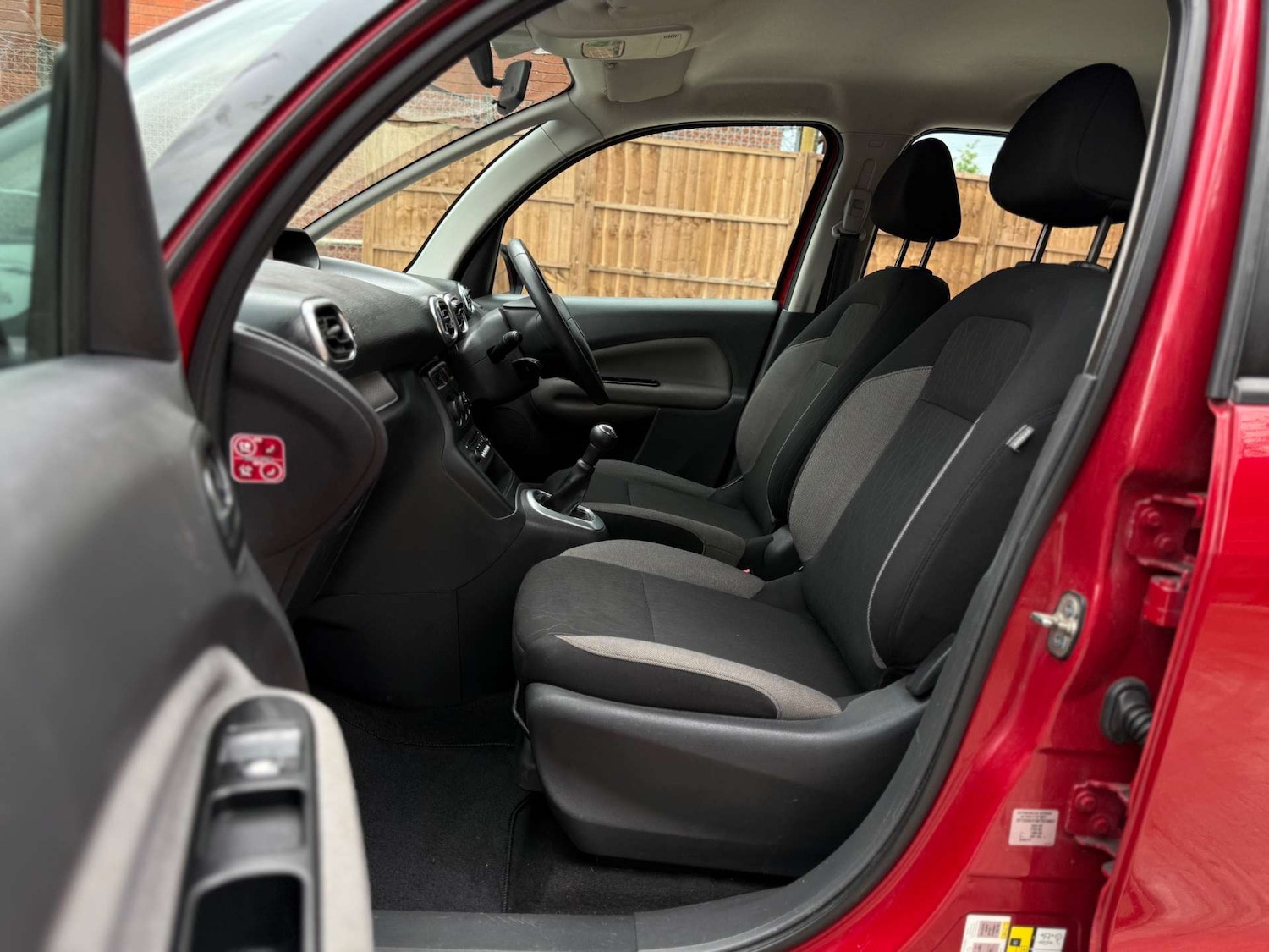 Used Citroen C3 Picasso 2015 for sale - 76139829: Photo 44