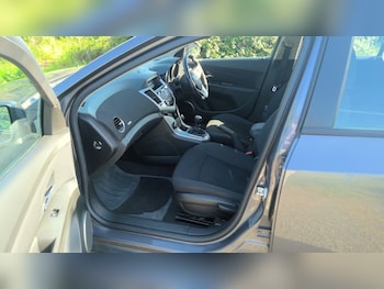 Used Chevrolet Cruze 2013 for sale - 79156005: Photo