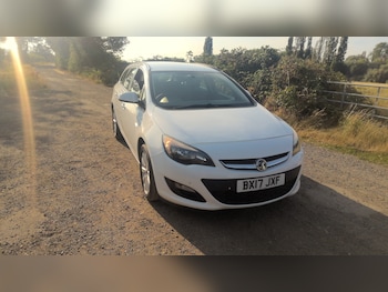 Used Vauxhall Astra 2017 for sale - 79364314: Photo
