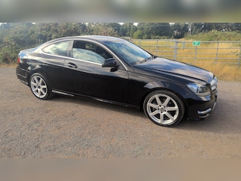 Used Mercedes-Benz C Class 2014 for sale - 79376021: Photo