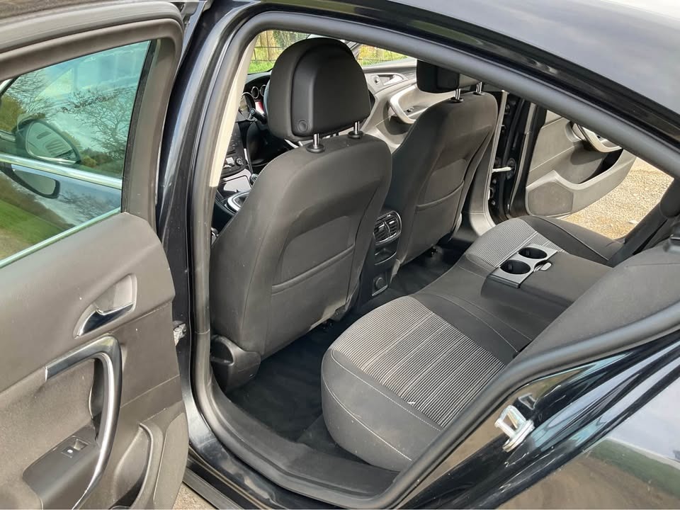 Used Vauxhall Insignia 2010 for sale - 78129429: Photo 10