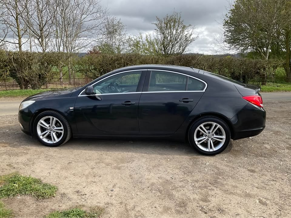 Used Vauxhall Insignia 2010 for sale - 78129429: Photo 3