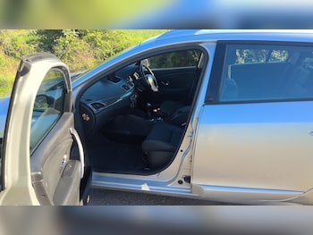 Used Renault Megane 2015 for sale - 78379240: Photo